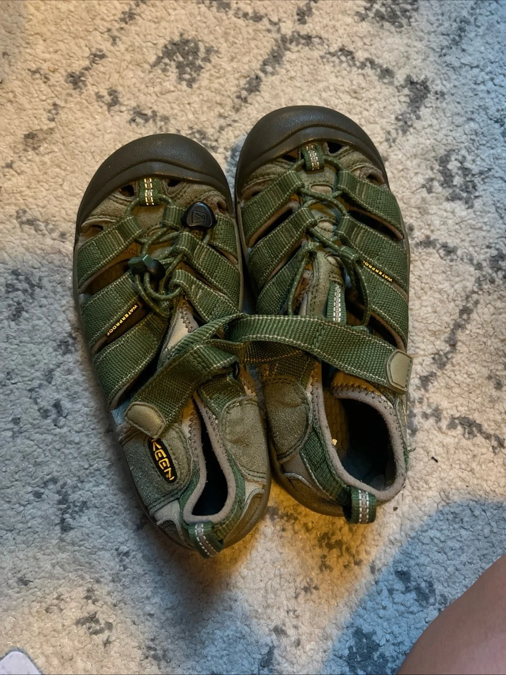 KEEN Kids Green Closed-Toe Outdoor Sandals